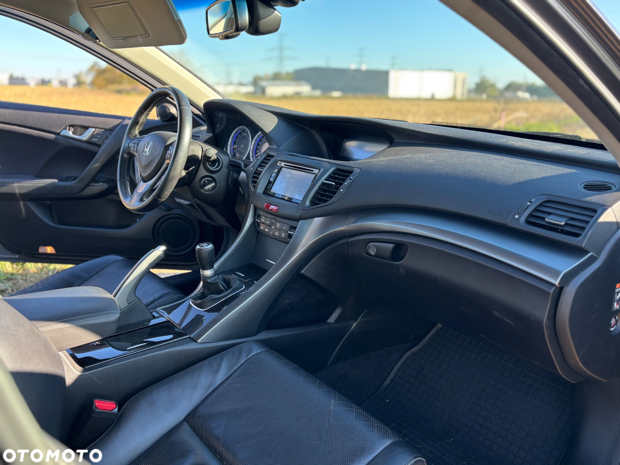 Honda Accord 2.0 Executive - 19