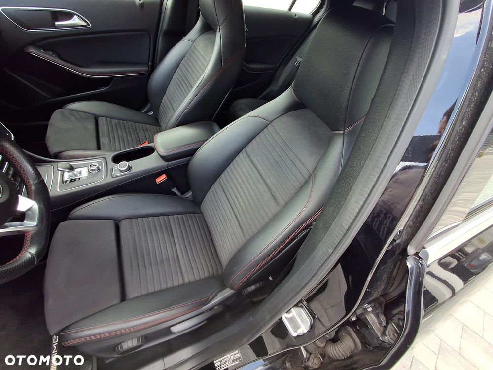 Mercedes-Benz Klasa A AMG 45 4Matic AMG Speedshift 7G-DCT - 14