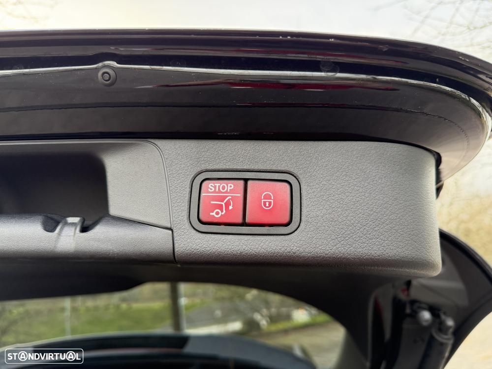 Mercedes-Benz B 250 e AMG Line - 27