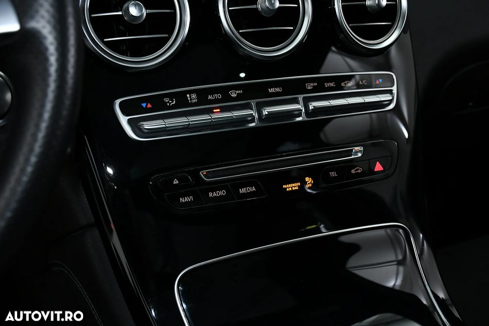 Mercedes-Benz GLC 250 d 4Matic 9G-TRONIC AMG Line - 19