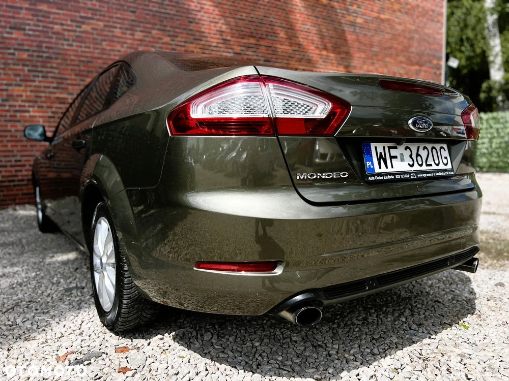 Ford Mondeo - 36