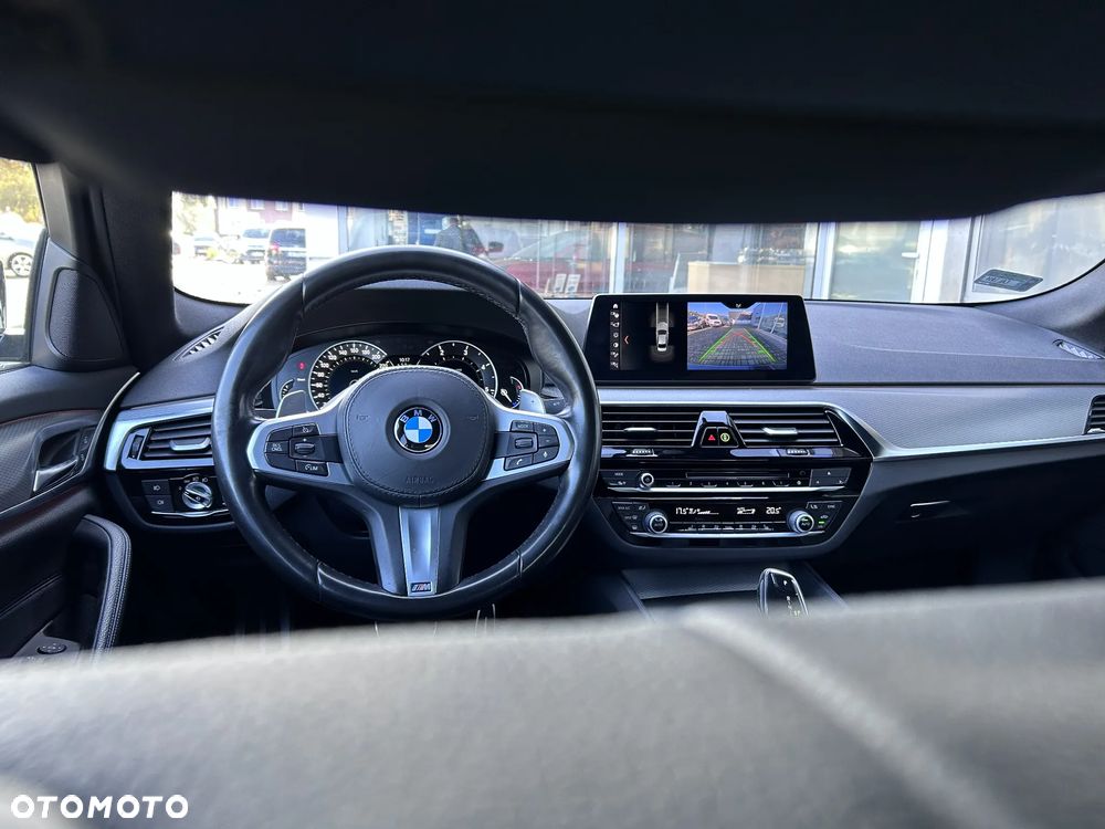 BMW Seria 5 520d xDrive M Sport sport - 10