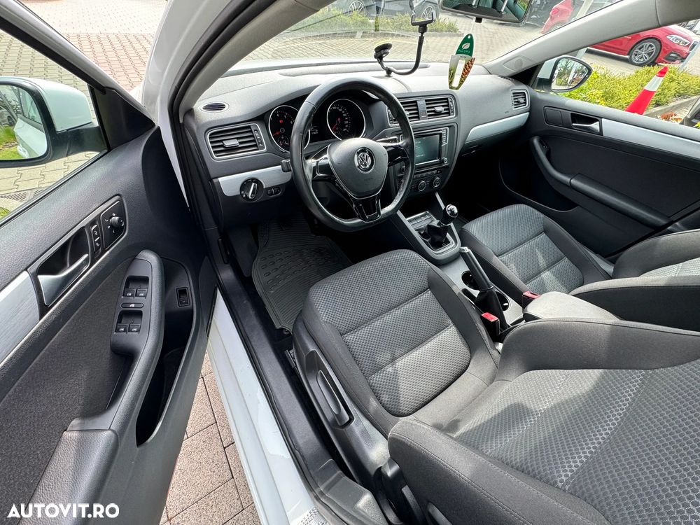 Volkswagen Jetta 1.2 TSI Comfortline - 21