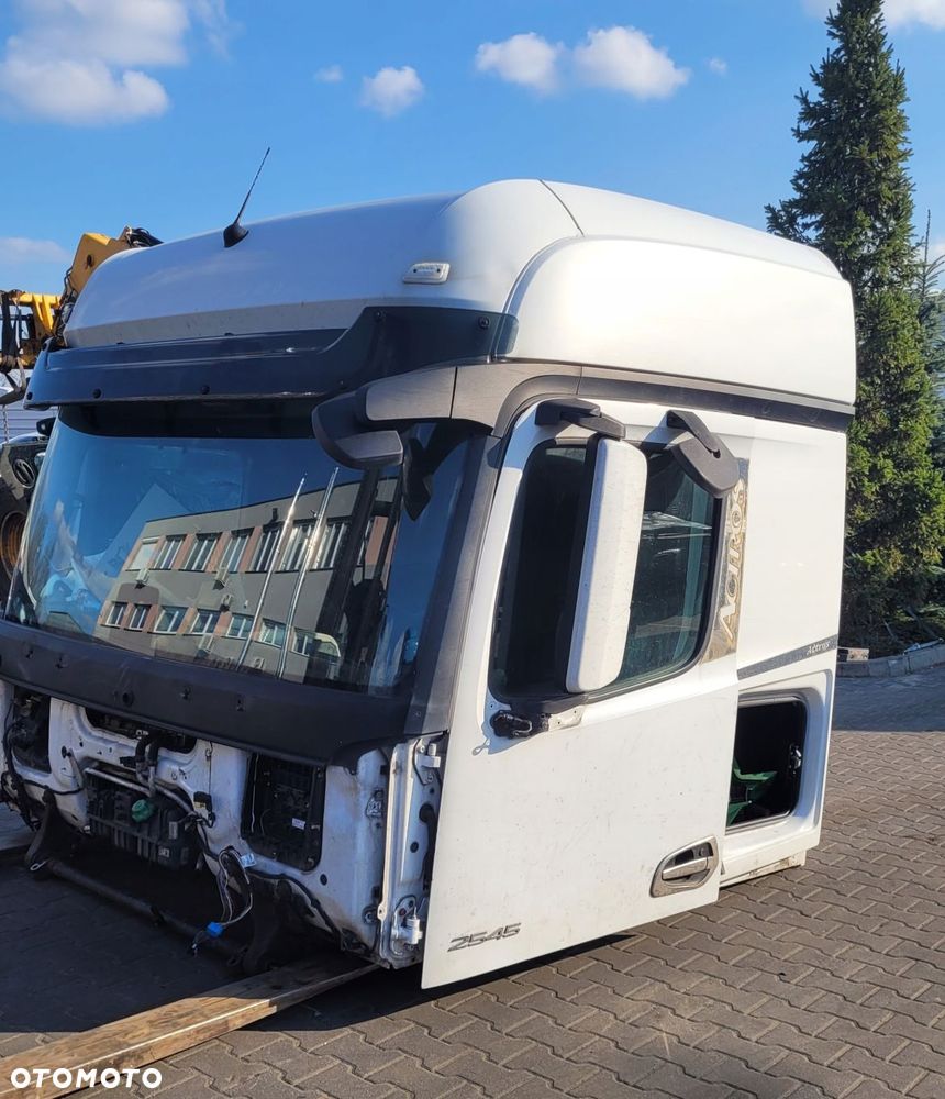 SZKIELET KABINY + DRZWI MERCEDES ACTROS MP4 STREAM SPACE EURO 6 - 1