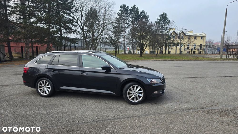 Skoda Superb 2.0 TSI Style DSG - 6
