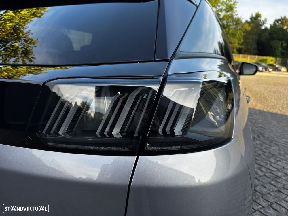 Peugeot 3008 1.6 Hybrid4 Allure Pack e-EAT8 - 38