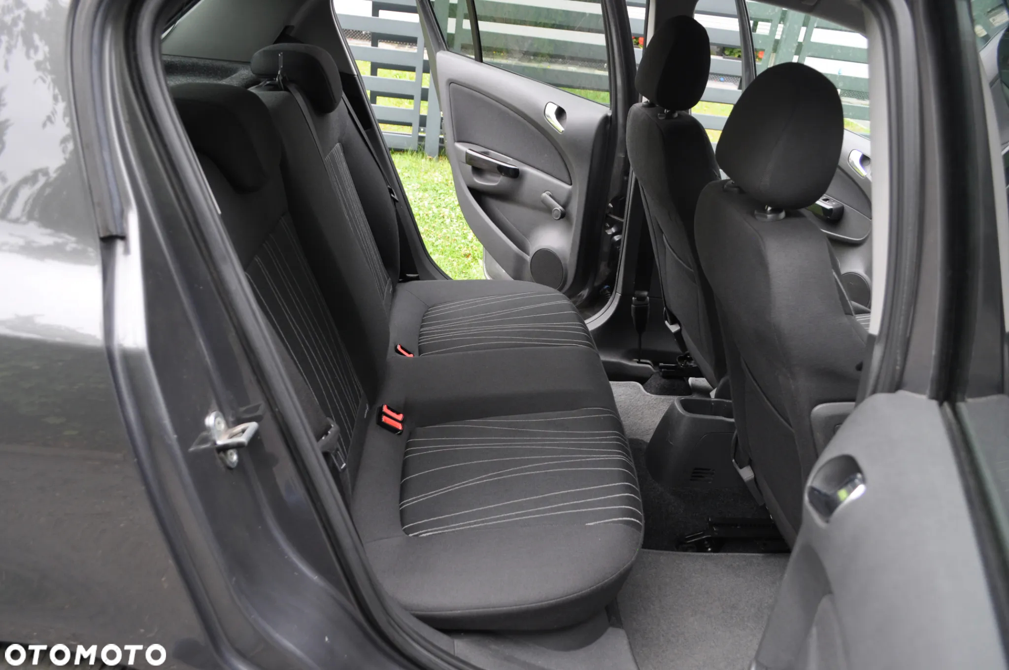 Opel Corsa 1.2 16V 111 - 18