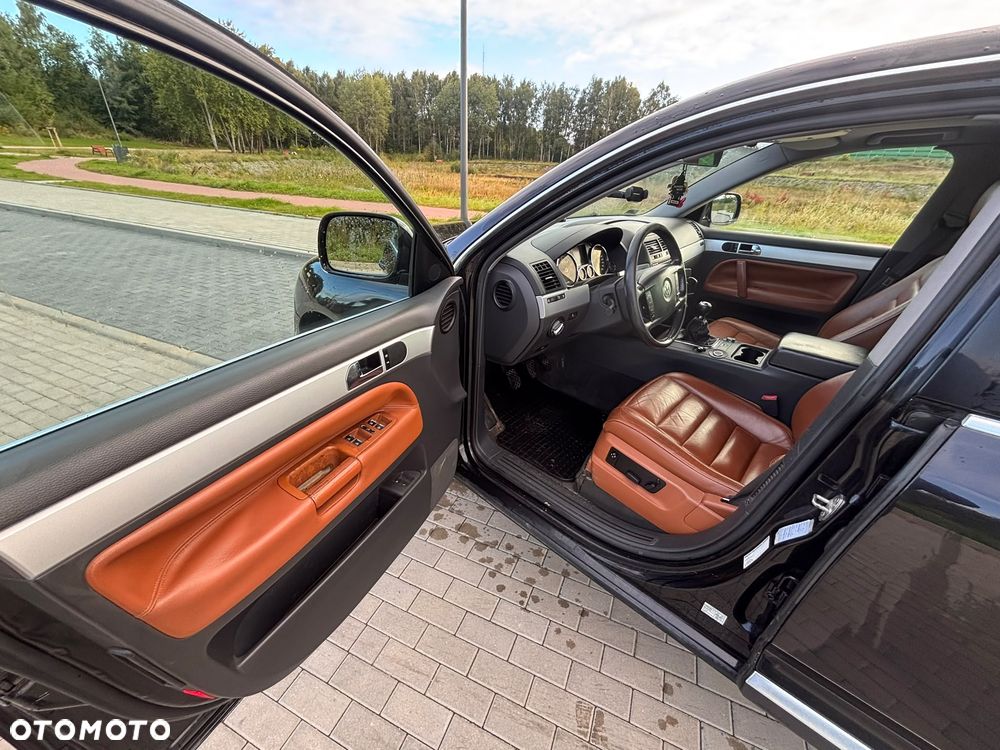 Volkswagen Touareg 2.5 R5 TDI - 26