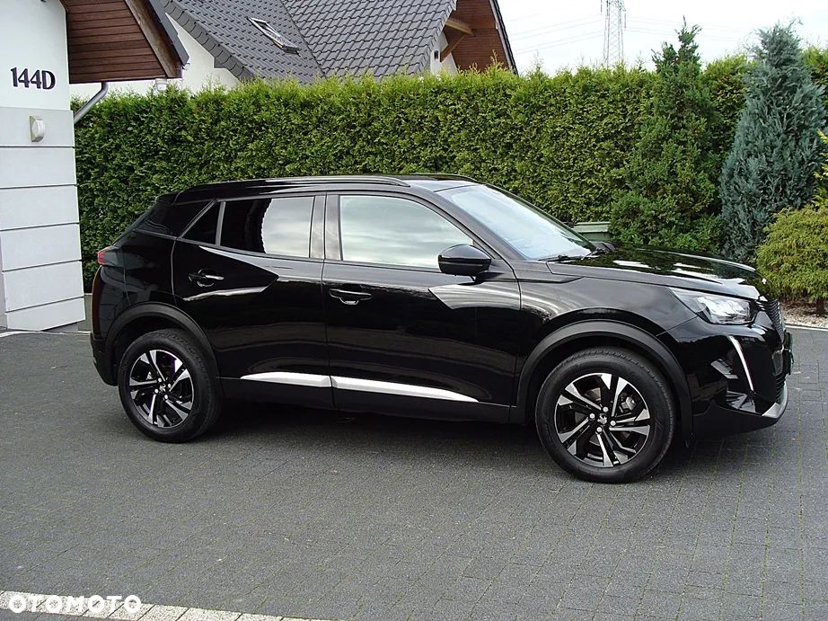 Peugeot 2008 BlueHDi 130 Allure S&S EAT8 - 3