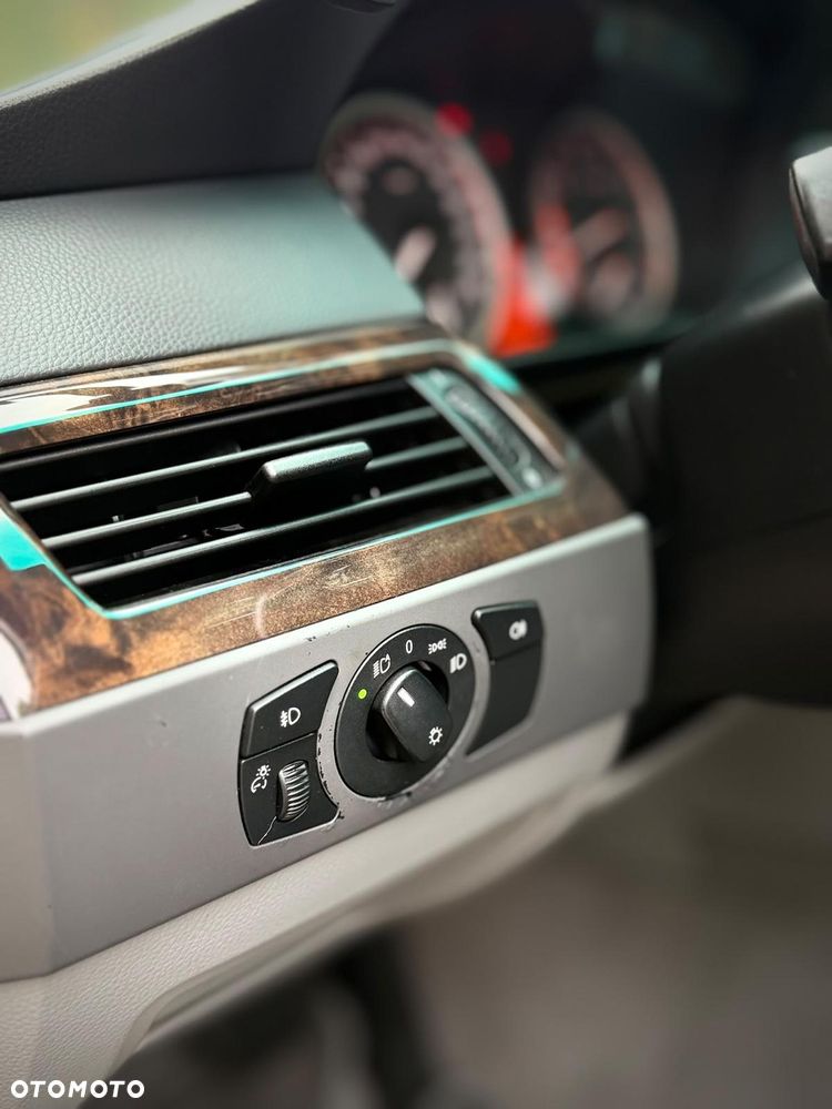 BMW Seria 5 - 30