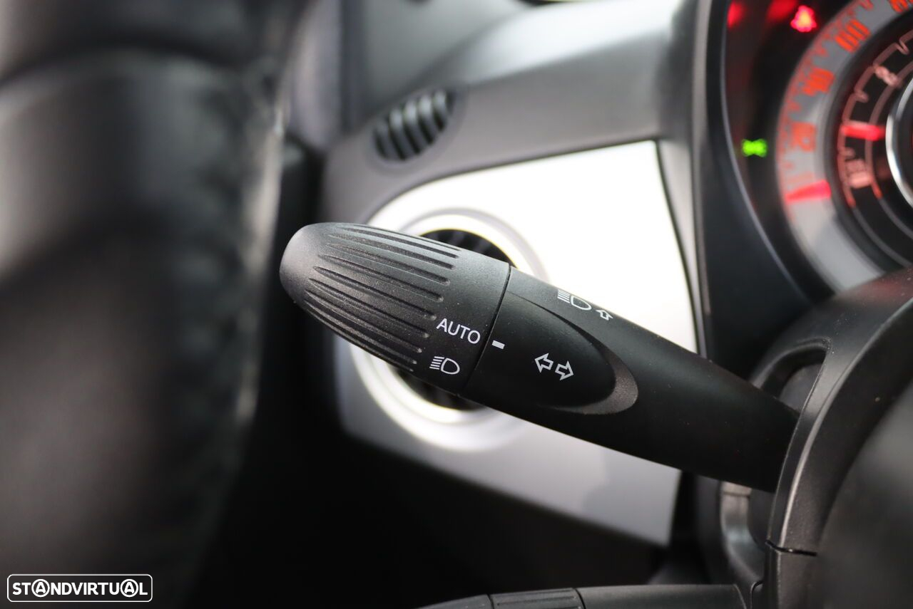 Fiat 500 1.0 Hybrid Connect - 12