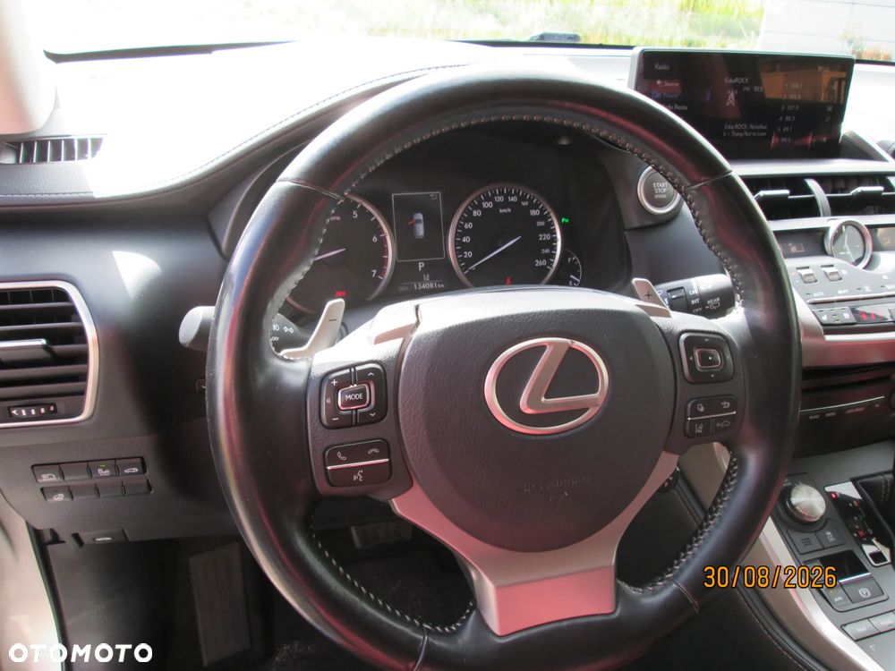 Lexus NX 300 - 11