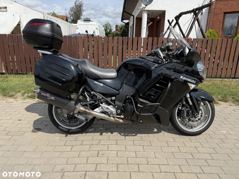 Kawasaki GTR - 6