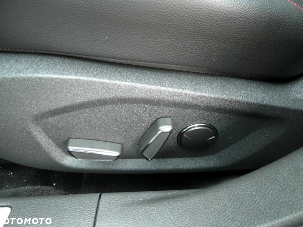 Ford Mondeo 1.5 EcoBoost STart-Stopp ST-Line - 24