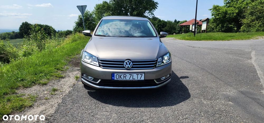 Volkswagen Passat 2.0 TDI DPF Comfortline - 8