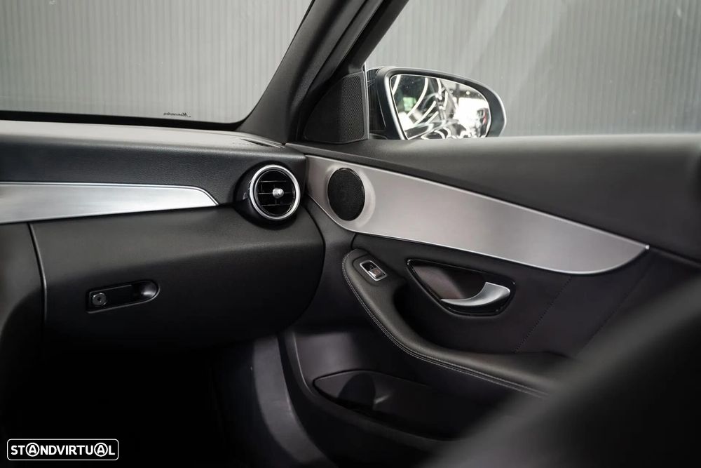 Mercedes-Benz C 300 de AMG Line - 39