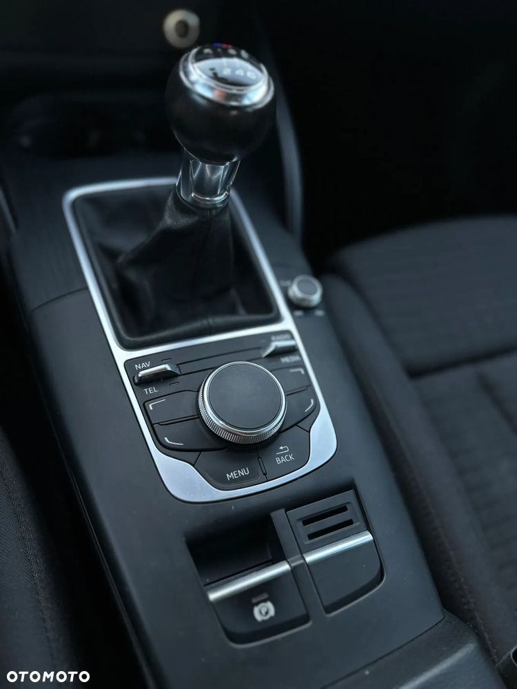 Audi A3 Sportback 2.0 TDI Ambition - 12