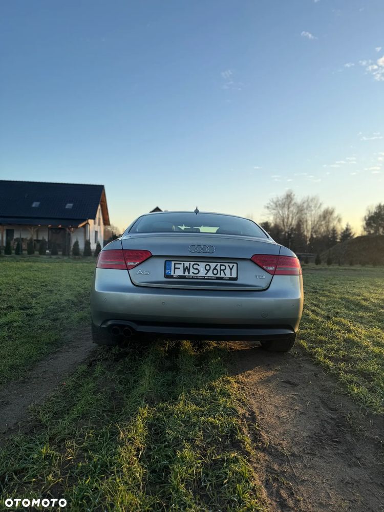Audi A5 Coupé 2.0 TDI ultra - 4