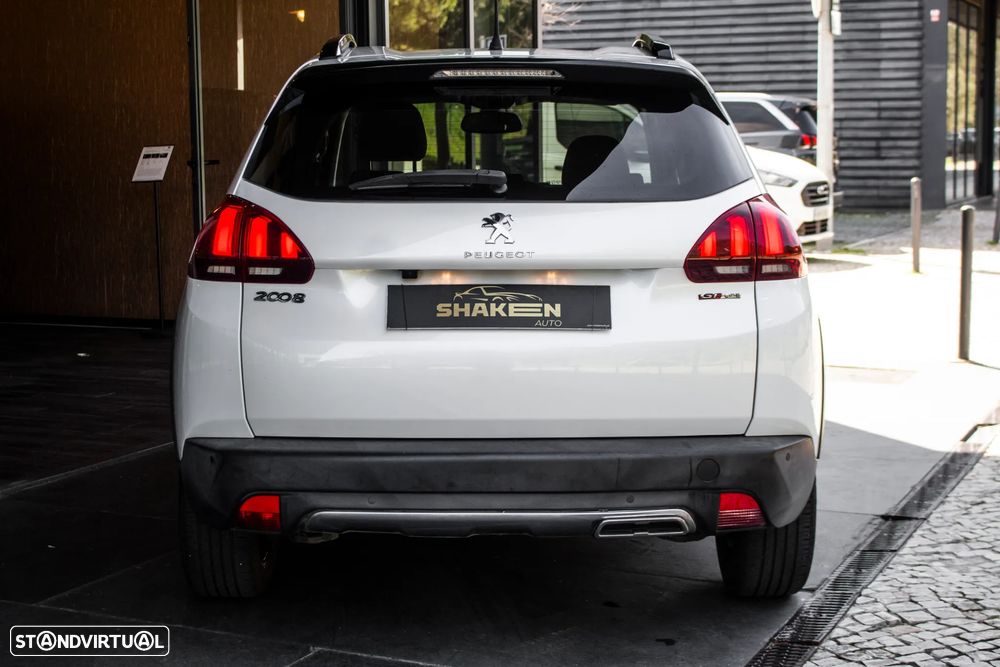 Peugeot 2008 1.2 PureTech GT Line - 10