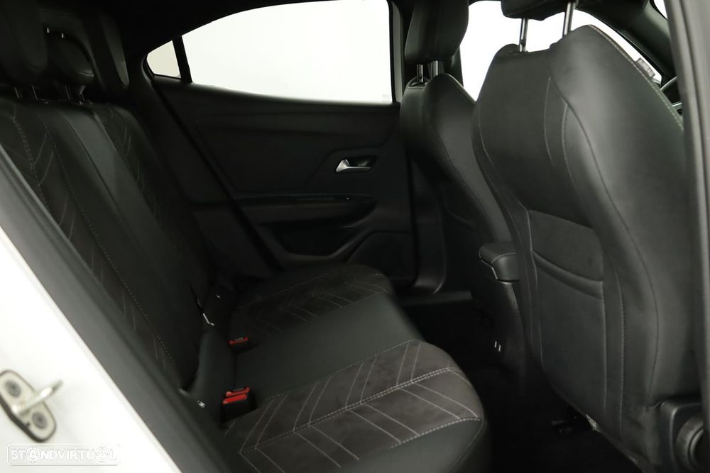 Opel Mokka 1.2 T Ultimate AT - 22