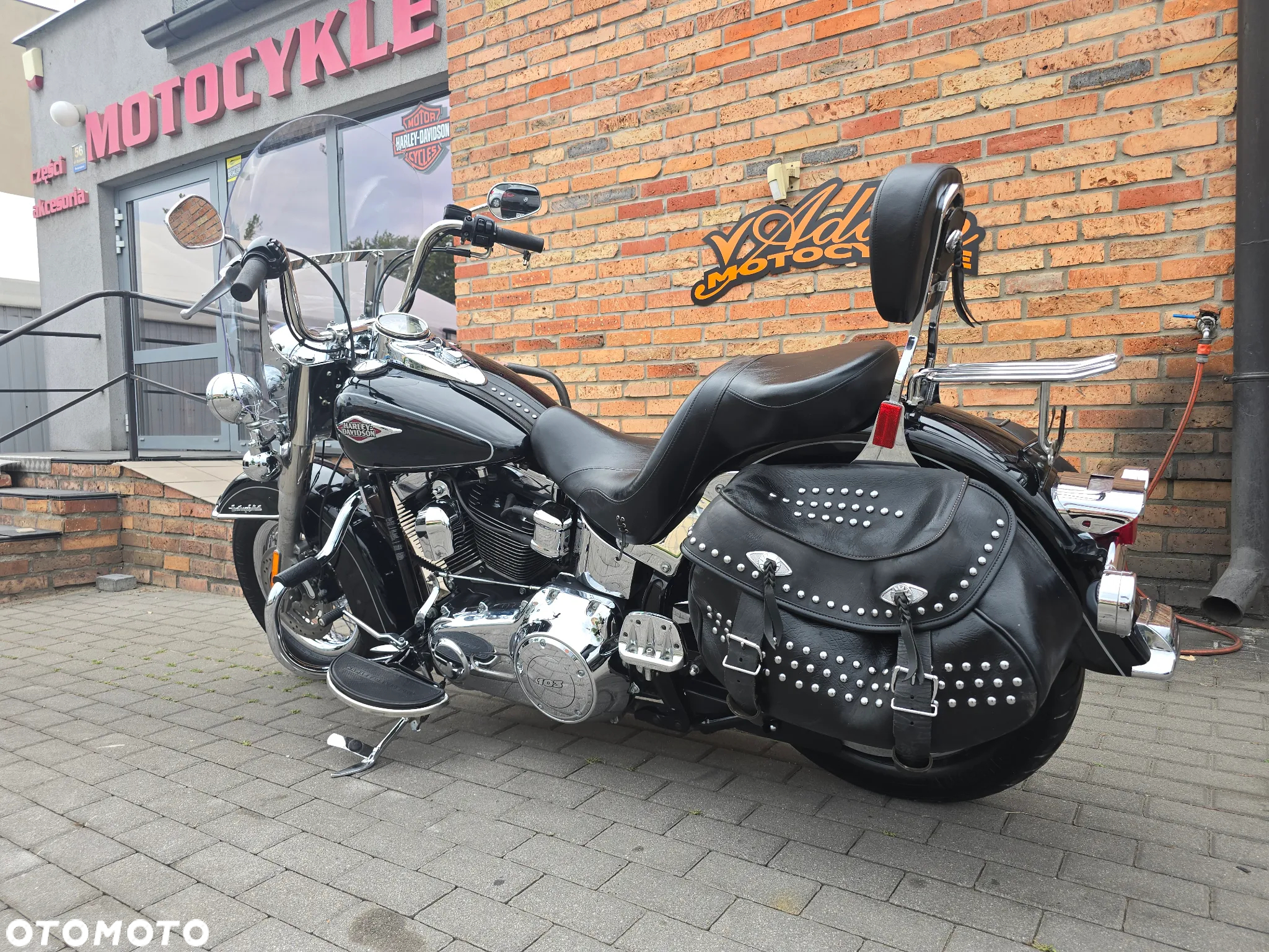 Harley-Davidson Softail Heritage Classic - 16