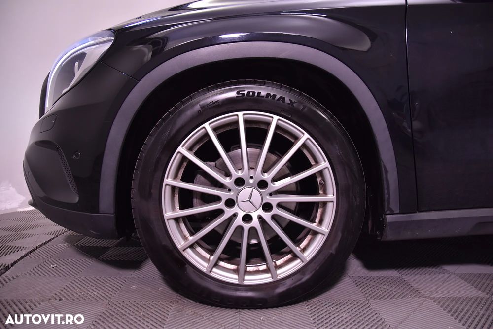 Mercedes-Benz GLA 200 d 4MATIC Aut. - 13