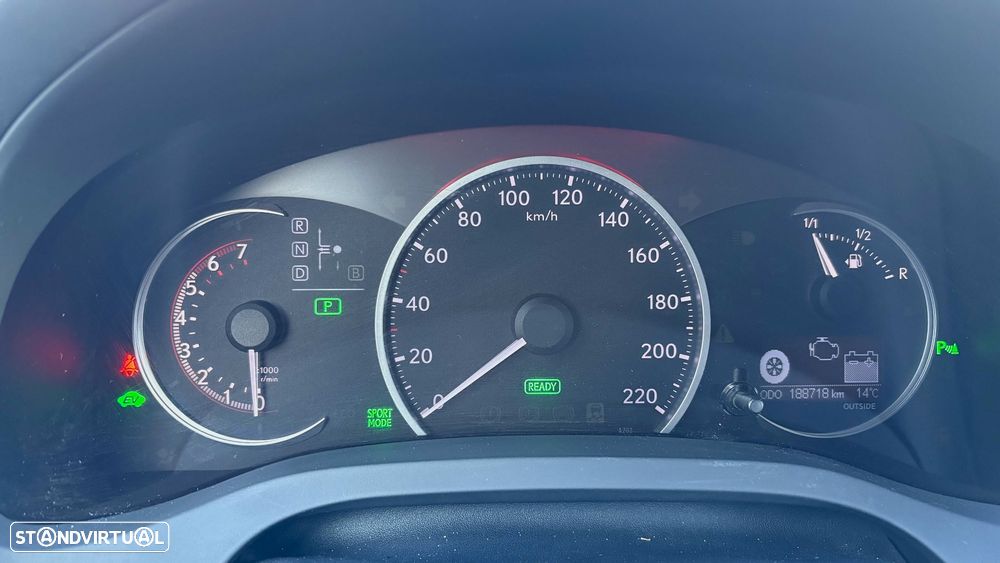 Lexus CT 200h 06 P.Convenience - 11