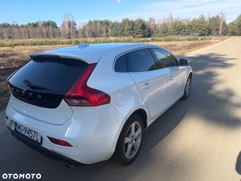 Volvo V40 D3 Momentum - 7