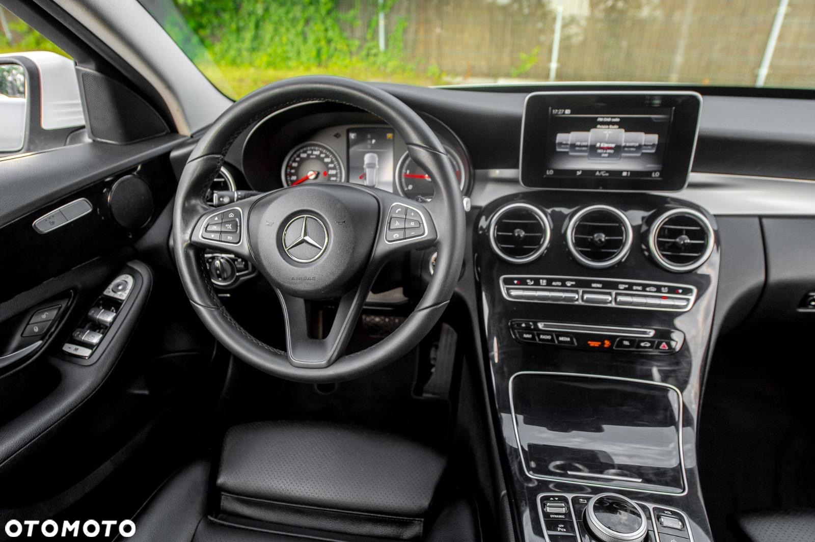 Mercedes-Benz Klasa C 220 d 4-Matic 9G-TRONIC - 19
