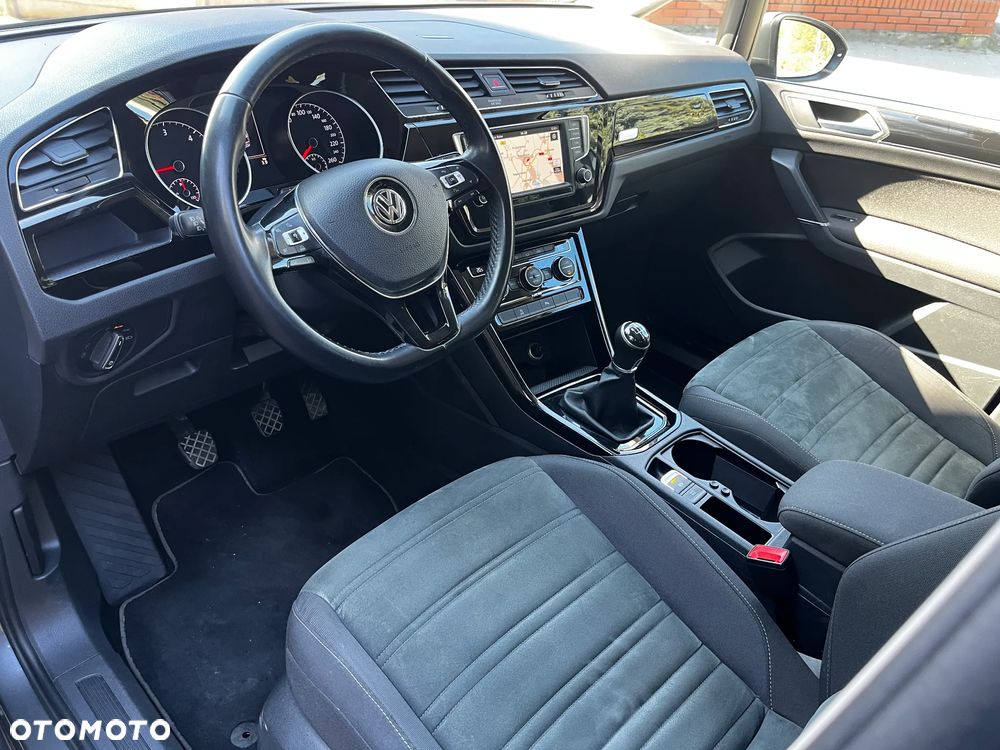 Volkswagen Touran 1.6 TDI SCR BlueMotion Technology Comfortline - 5