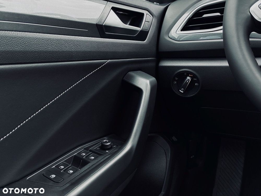 Volkswagen T-Roc - 20