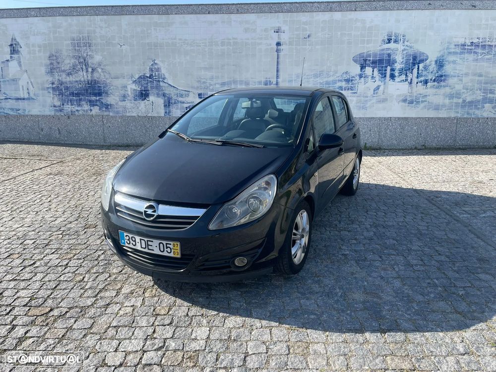 Opel Corsa 1.2 Cosmo - 1