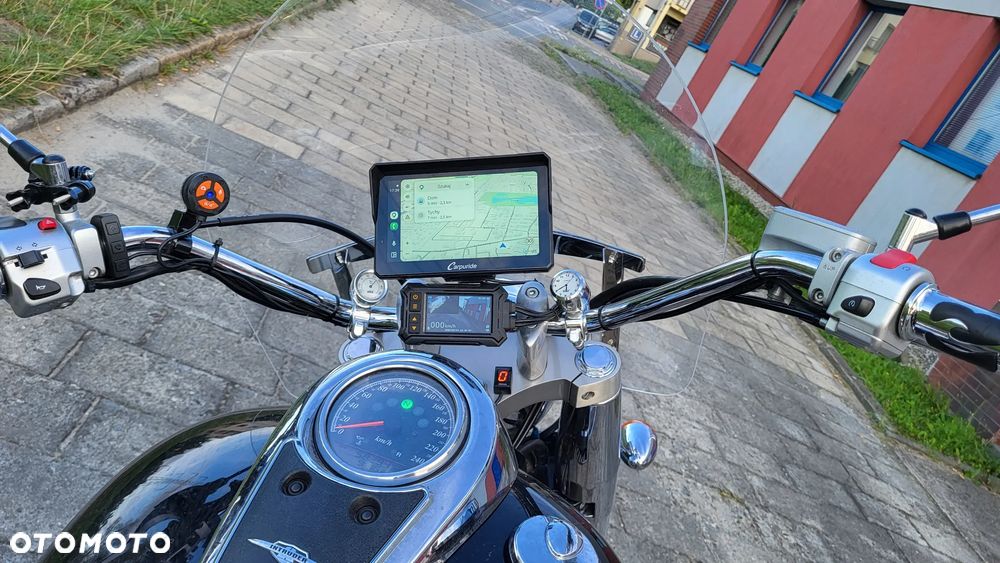 Suzuki Intruder - 6