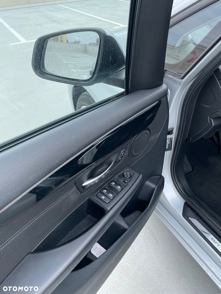 BMW Seria 2 218i Sport Line - 9