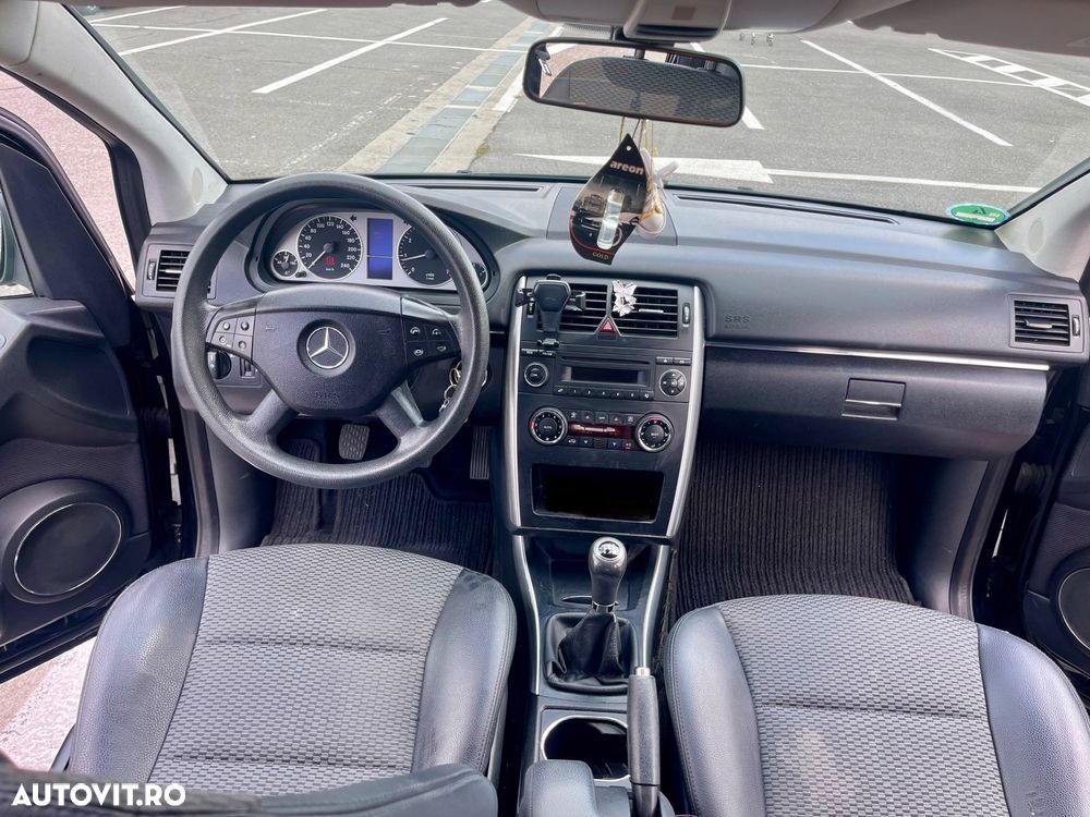 Mercedes-Benz B 170 - 9