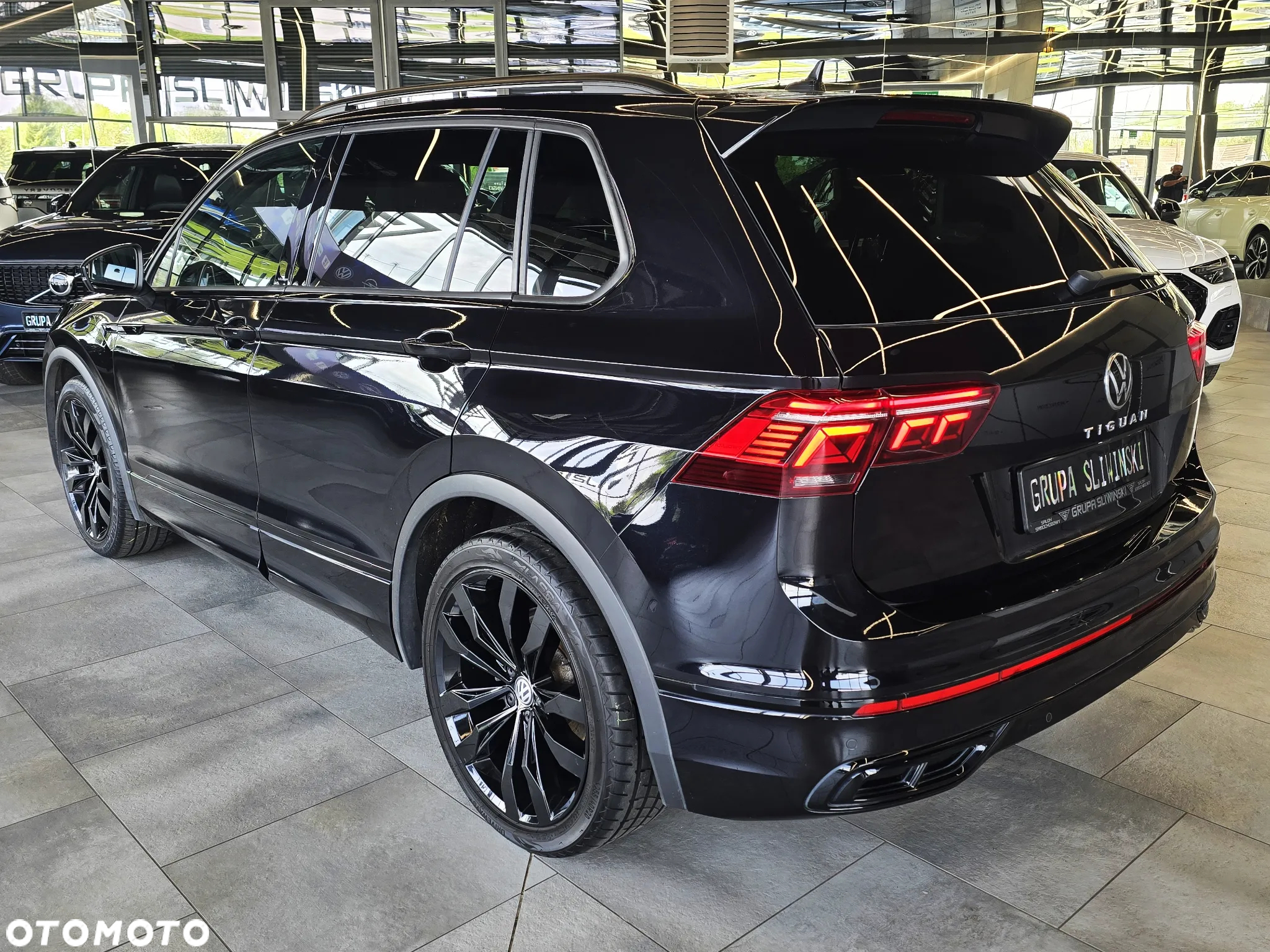 Volkswagen Tiguan 2.0 TDI SCR 4MOTION DSG R-Line - 7