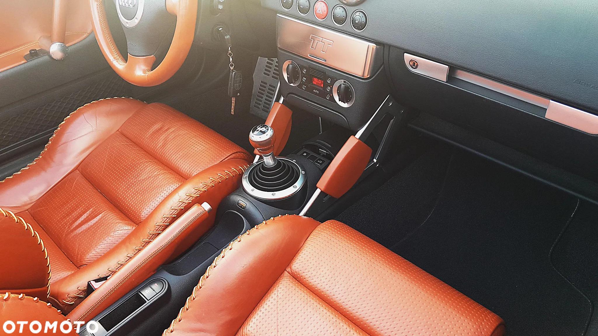 Audi TT Coupé 1.8T - 18