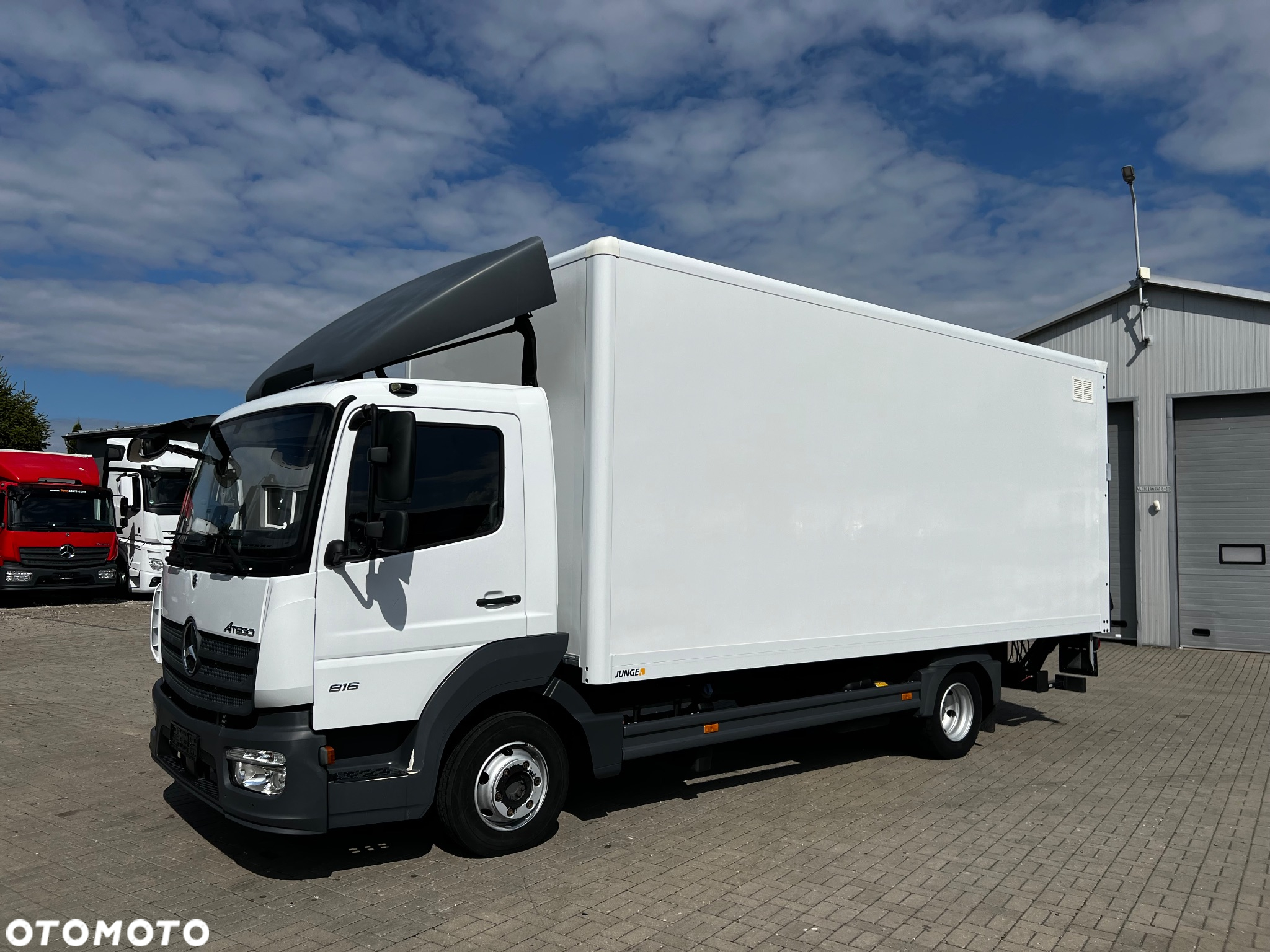 Mercedes-Benz ATEGO - 13