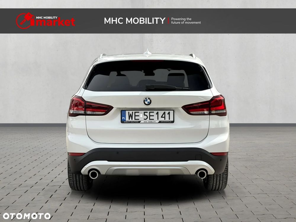 BMW X1 sDrive18d xLine - 4