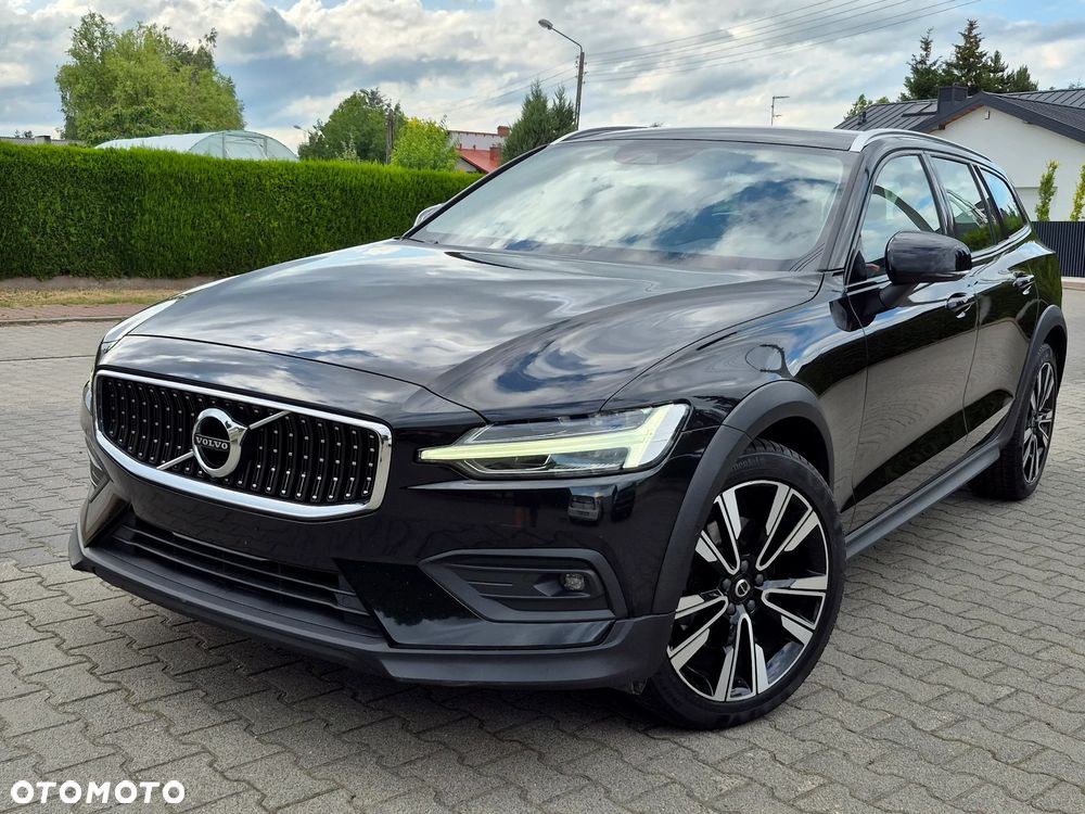 Volvo V60 Cross Country - 32