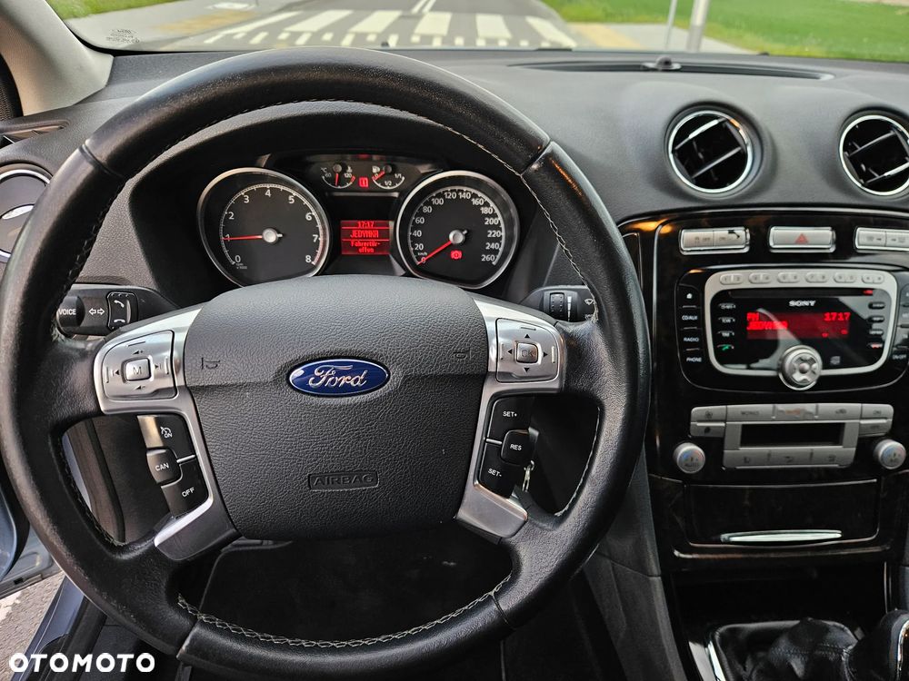 Ford Mondeo 2.0 Ghia Executive - 15