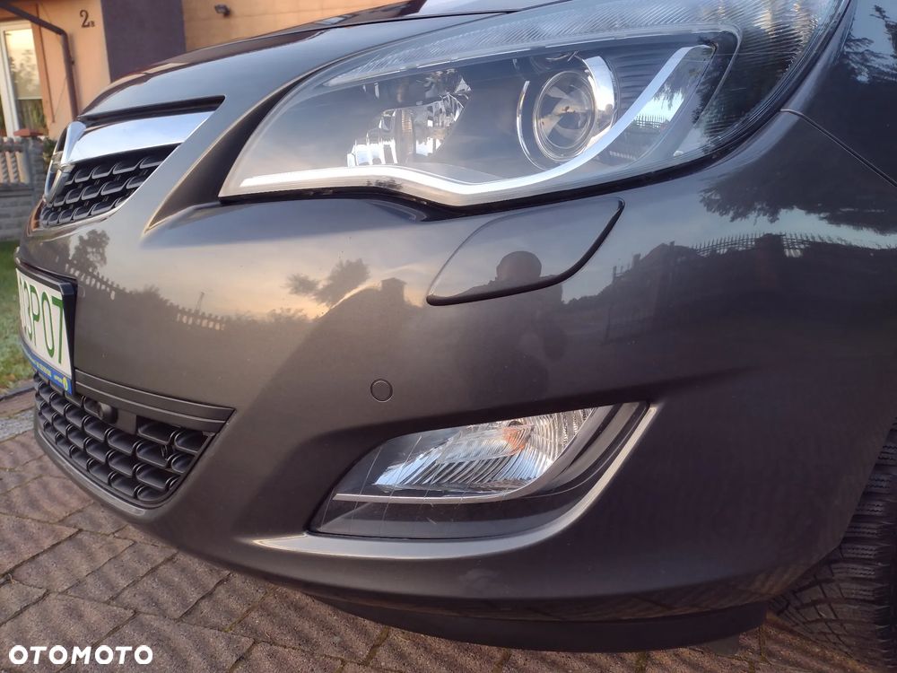 Opel Astra 1.4 Turbo Exklusiv - 26