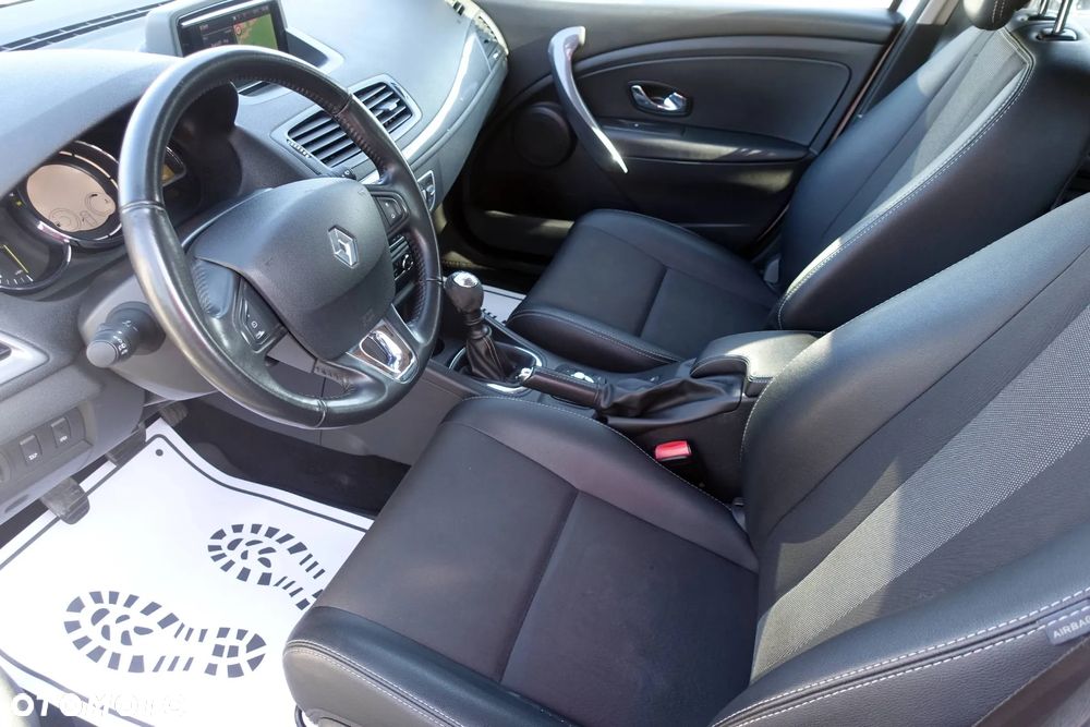 Renault Megane ENERGY dCi 110 EXPERIENCE - 11