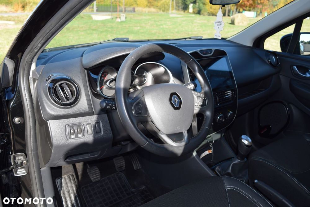 Renault Clio - 16