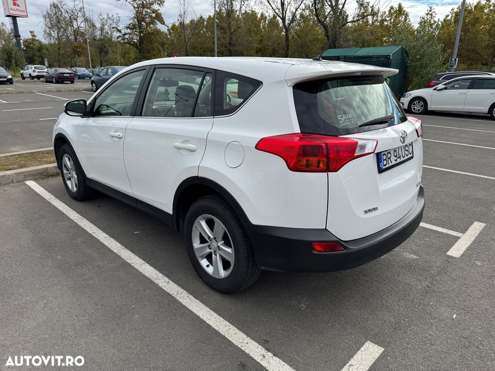 Toyota RAV4 2.0 D-4D 2WD Comfort - 10