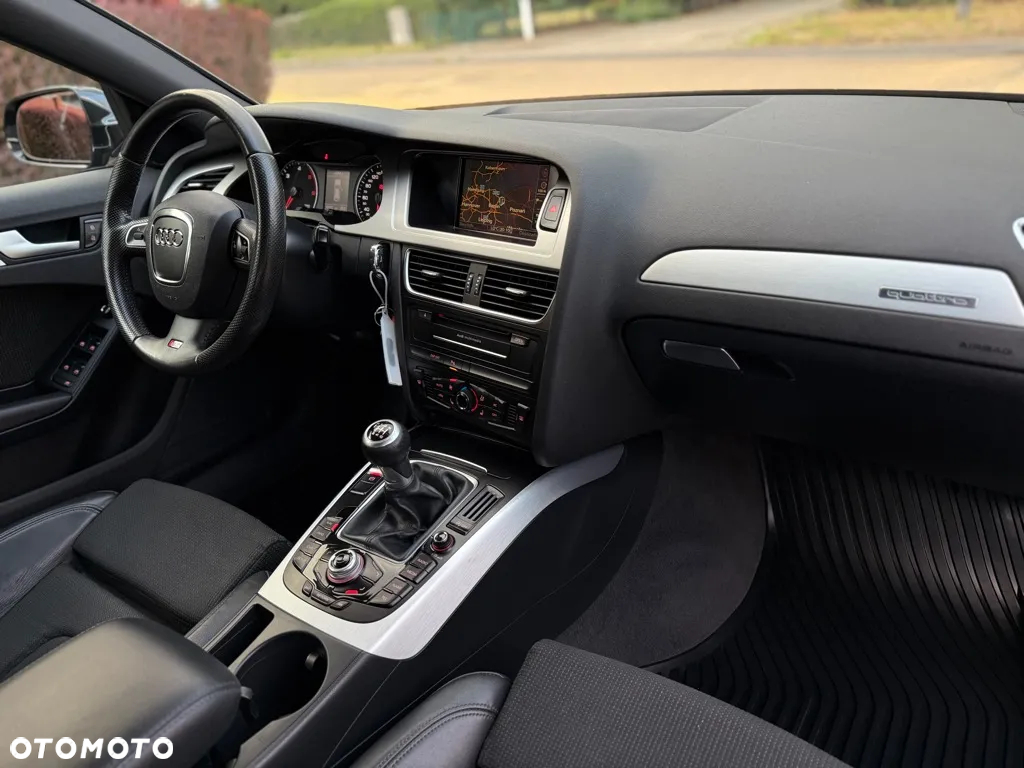 Audi A4 Avant 2.0 TDI DPF quattro S line Sportpaket (plus) - 35