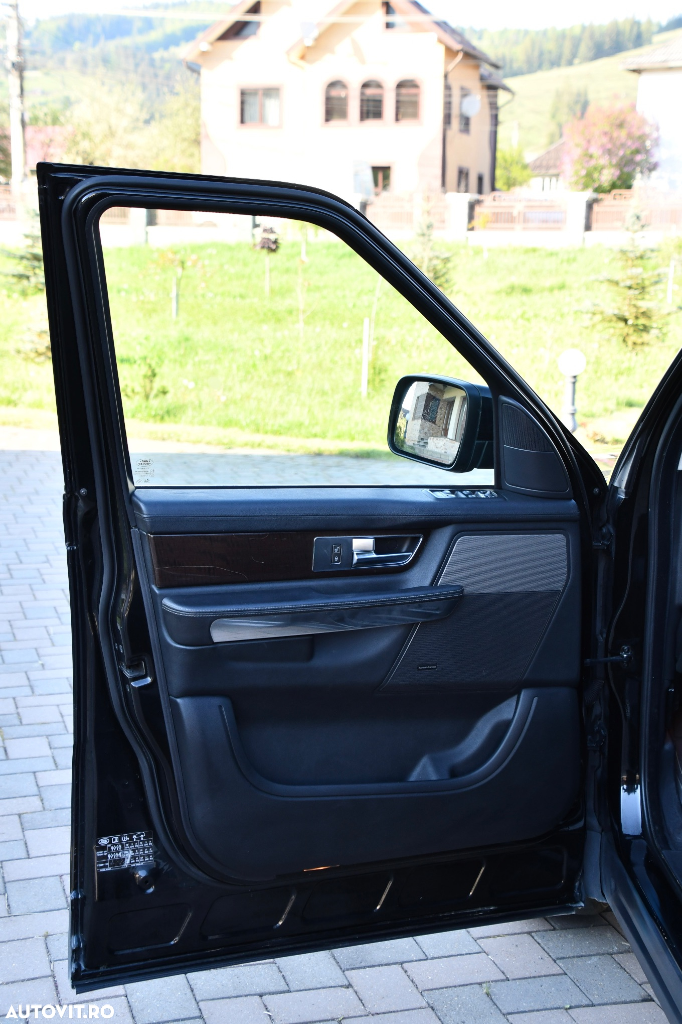 Land Rover Range Rover Sport 3.0 TDV6 SE - 11