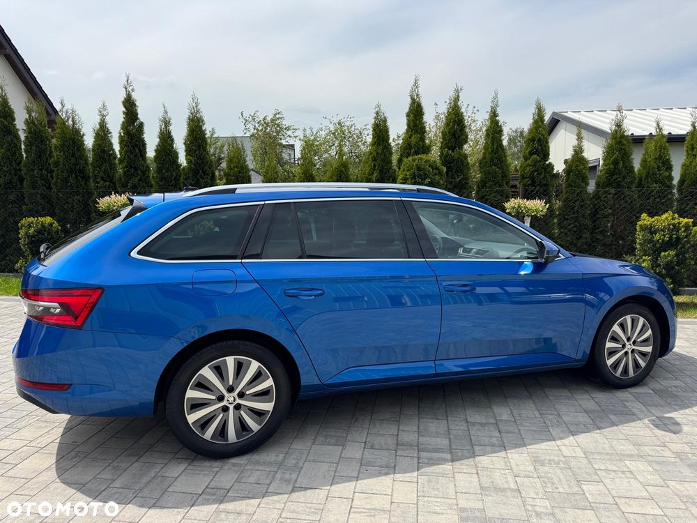 Skoda Superb 2.0 TDI SCR Style DSG - 6