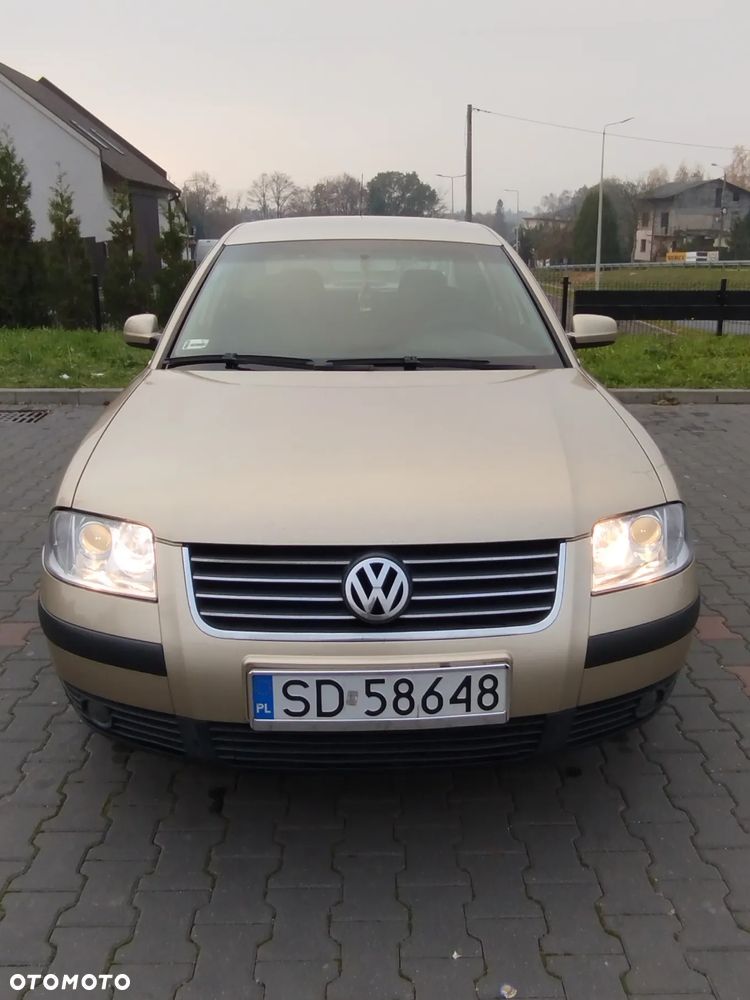 Volkswagen Passat 1.8T Comfortline - 1