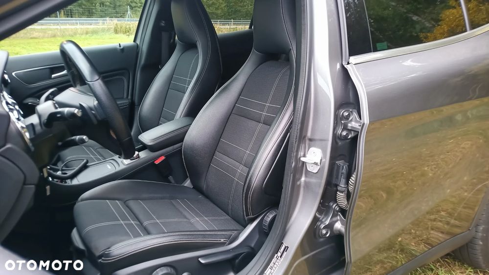 Mercedes-Benz GLA - 26
